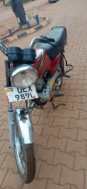 Bajaj Boxer 100 2023 Red