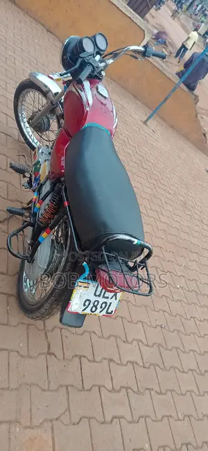 Bajaj Boxer 100 2023 Red
