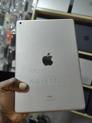 Apple iPad Pro 10.5 (2017) 128 GB Silver