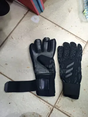Goals Keeper Gloves P