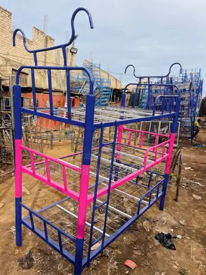 Strong Purple Mixed Pink Decker Beds 3by6