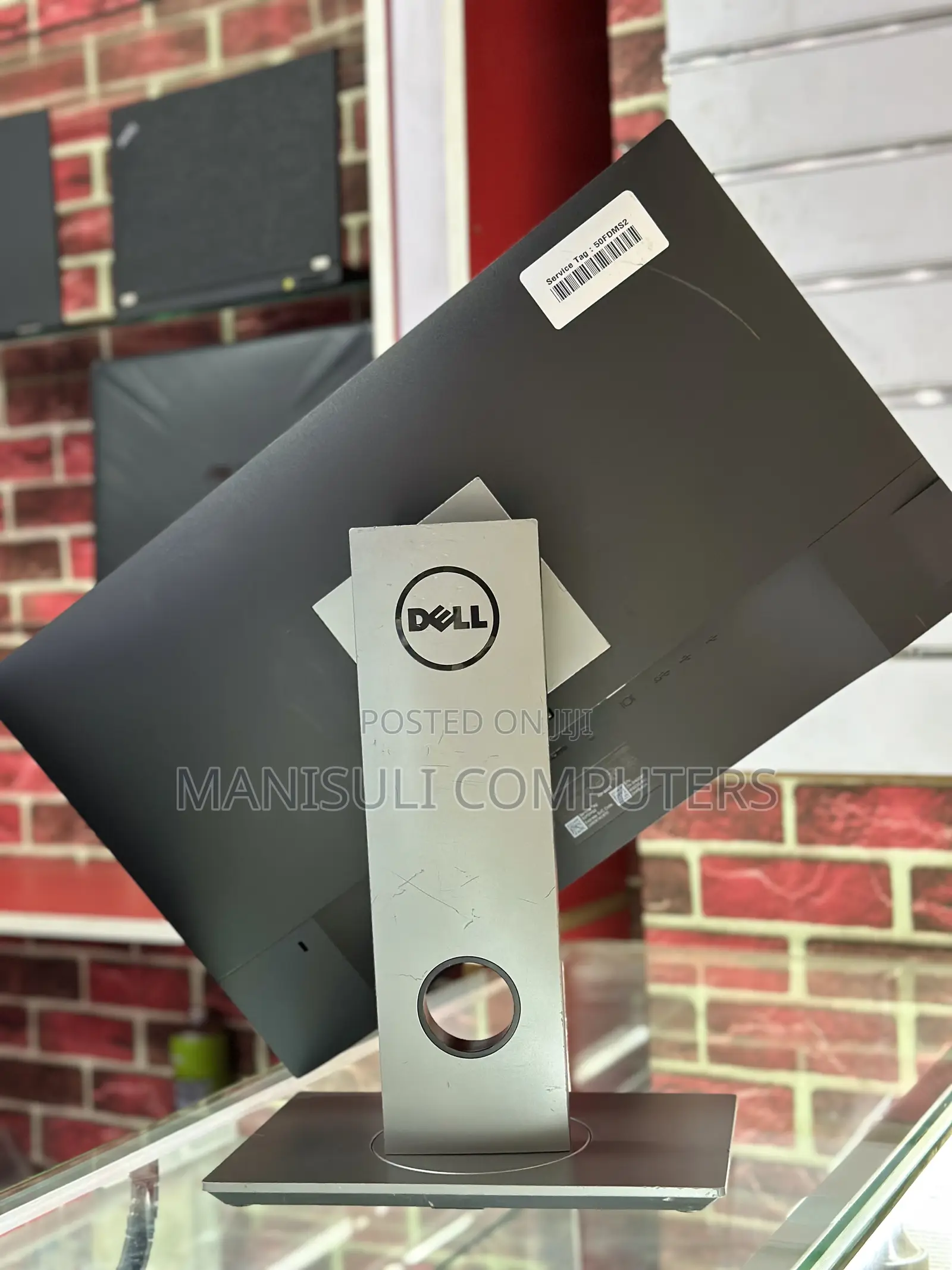 Dell 22 Inch Screen Ips VGA, HDMI, USB 3.0, DP, DIV