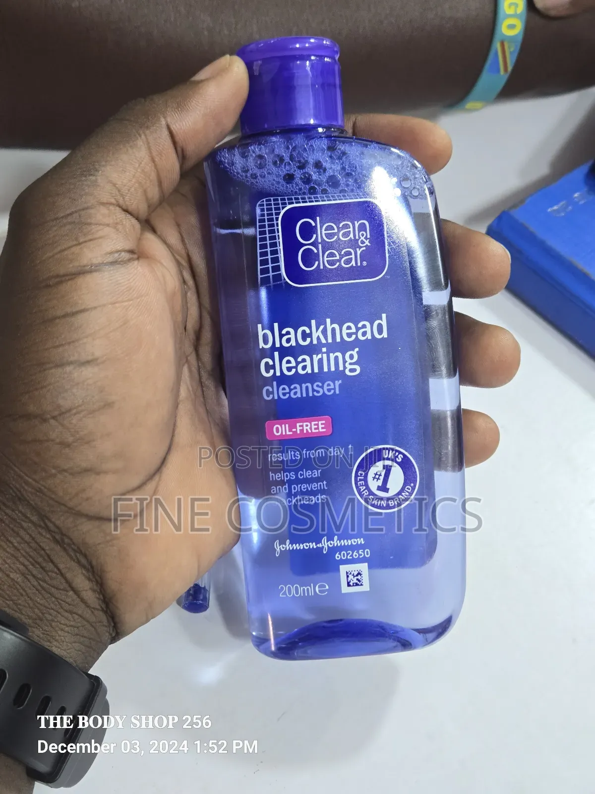 CLEAN and CLEAR Blackhead Clearing Cleanser With Salicylic.