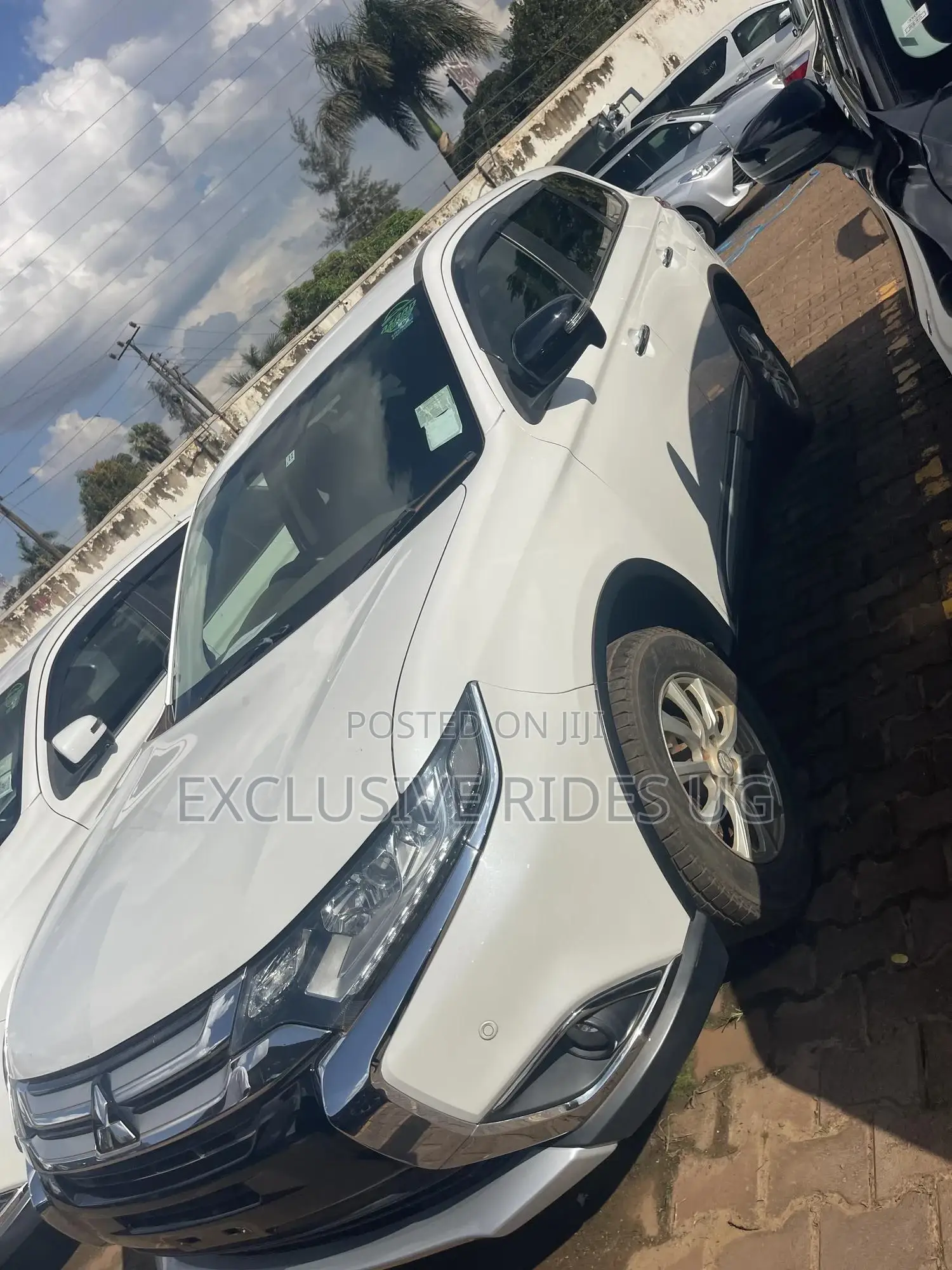 Mitsubishi Outlander 2017 White