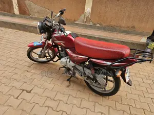 Bajaj CT 110X 2022 Red