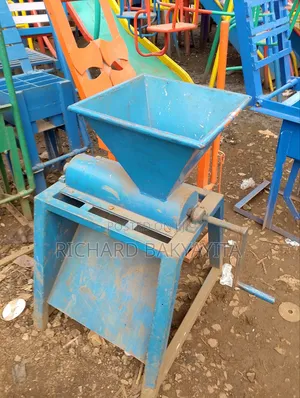 Cruher for Crushing Charcoal