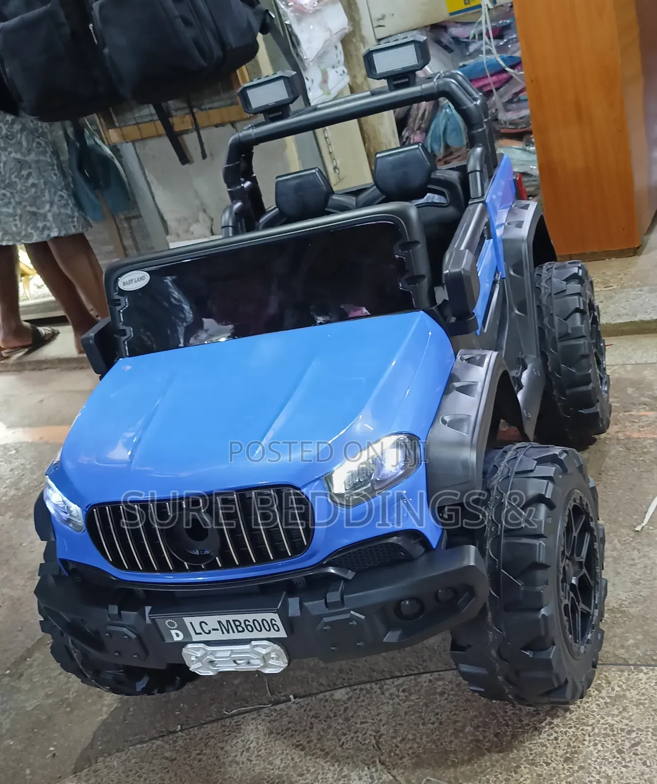 Double Seat Rechargeable Car