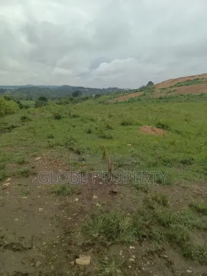 1acre of Land for Sale in Semuto at 42m