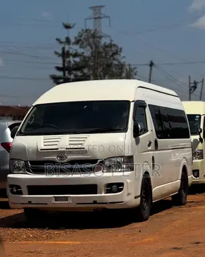 Toyota HiAce 2008 White