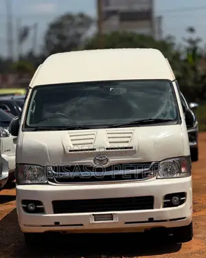 Toyota HiAce 2008 White