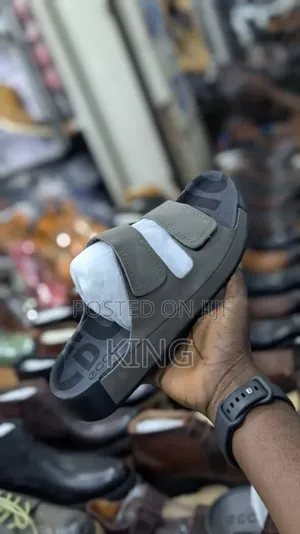 Bold Ecco Sandals. Classic Wear