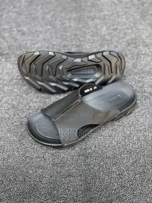Comm Ecco Sandals. Classic Wear