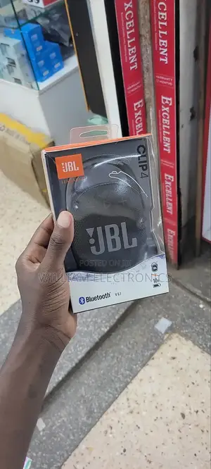 Black JBL Speaker/Clip 4 Harman JBL Speaker