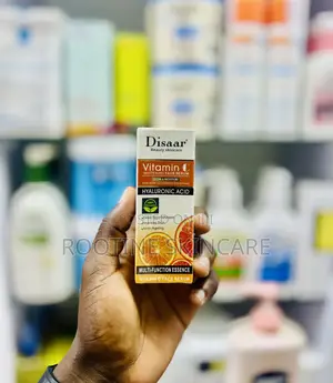 Disaar Vitamin C With Hyaluronic Acid Whitening Face Serum