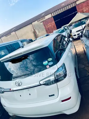 Toyota Wish 2012 White