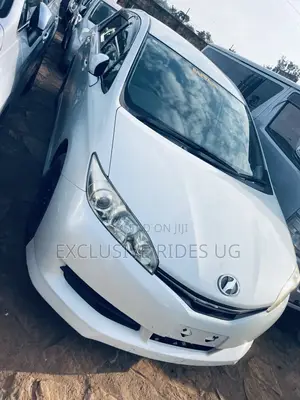Toyota Wish 2012 White