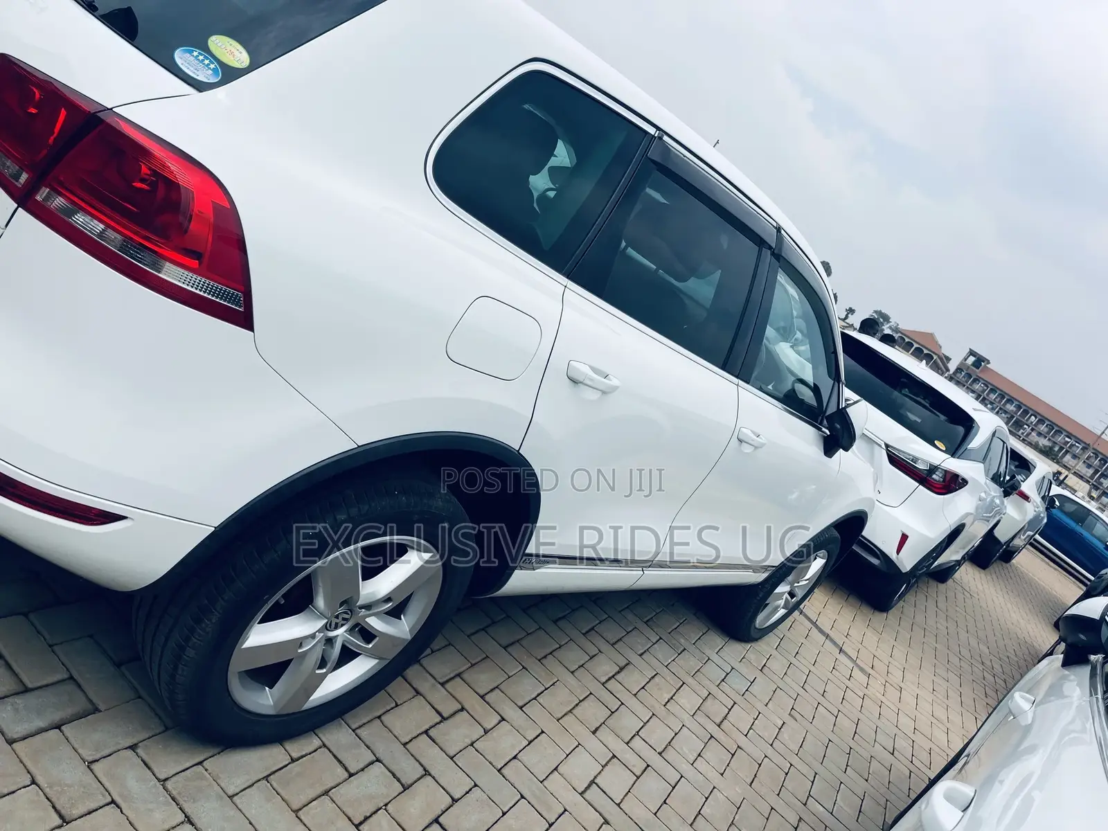 Volkswagen Touareg 2012 White