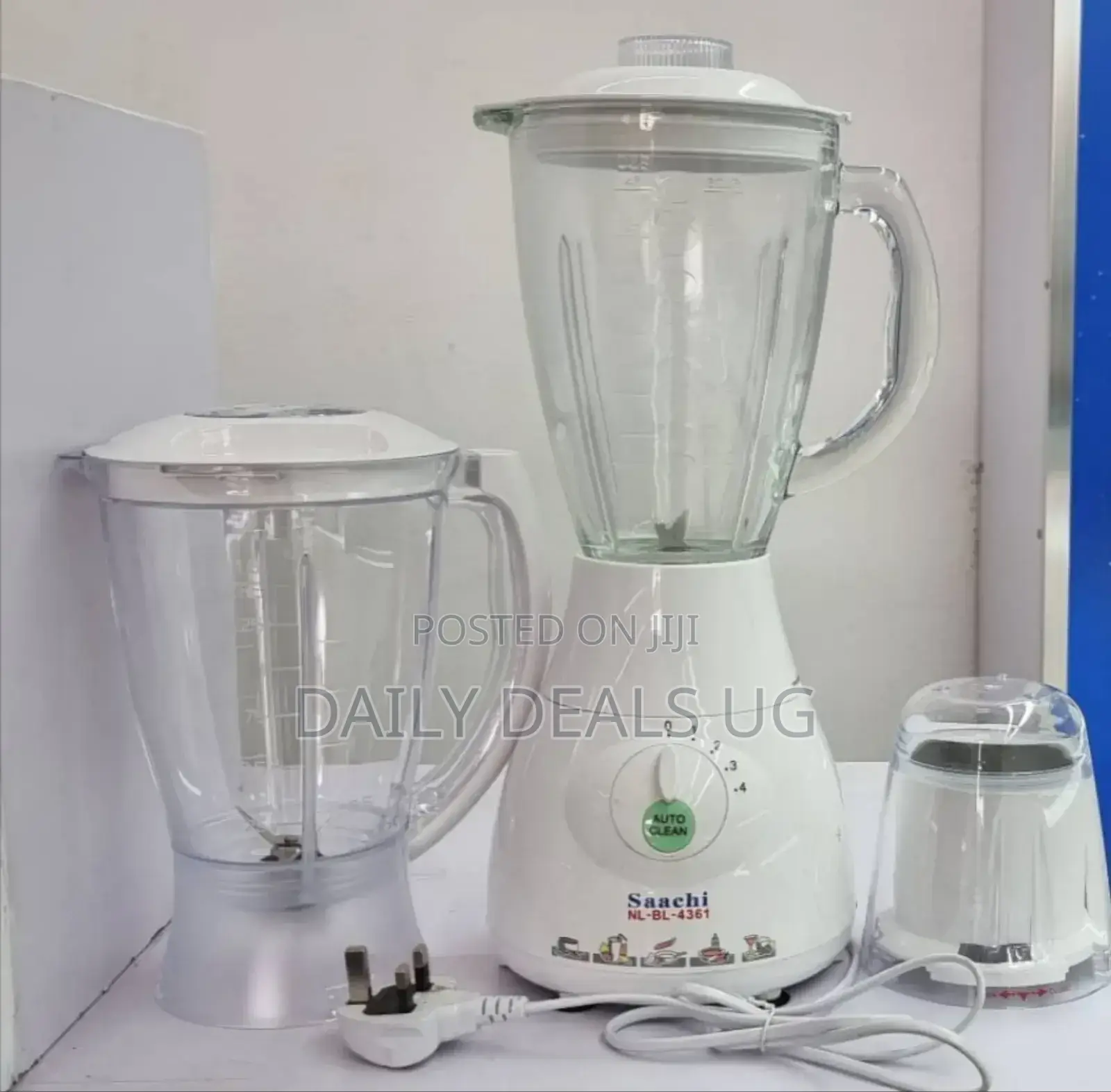 White Electric Saachi Blender