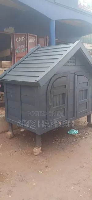 Dog House or Kennels
