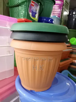Plastic Plant Pot