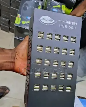 Intelligent USB Charging Station With 50 Ports
