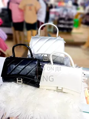 Luxe-Deep Ladies Finest Bag