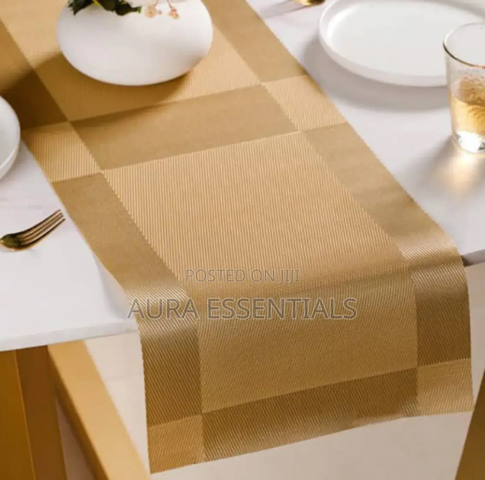 4 Seater Dinning Table Runner