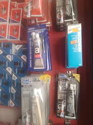 Gasket Maker for All Saloon and SUV Cars.