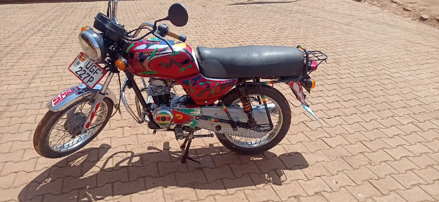 Bajaj Boxer 2024 Red