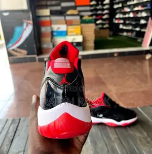 Original Air Jordan 11 Retro Low Concord Bred Sneaker