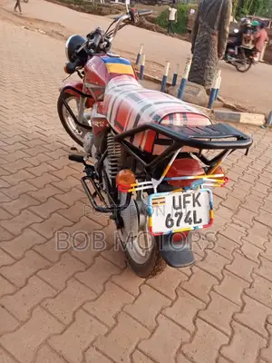 TVS HLX 125 2024 Red