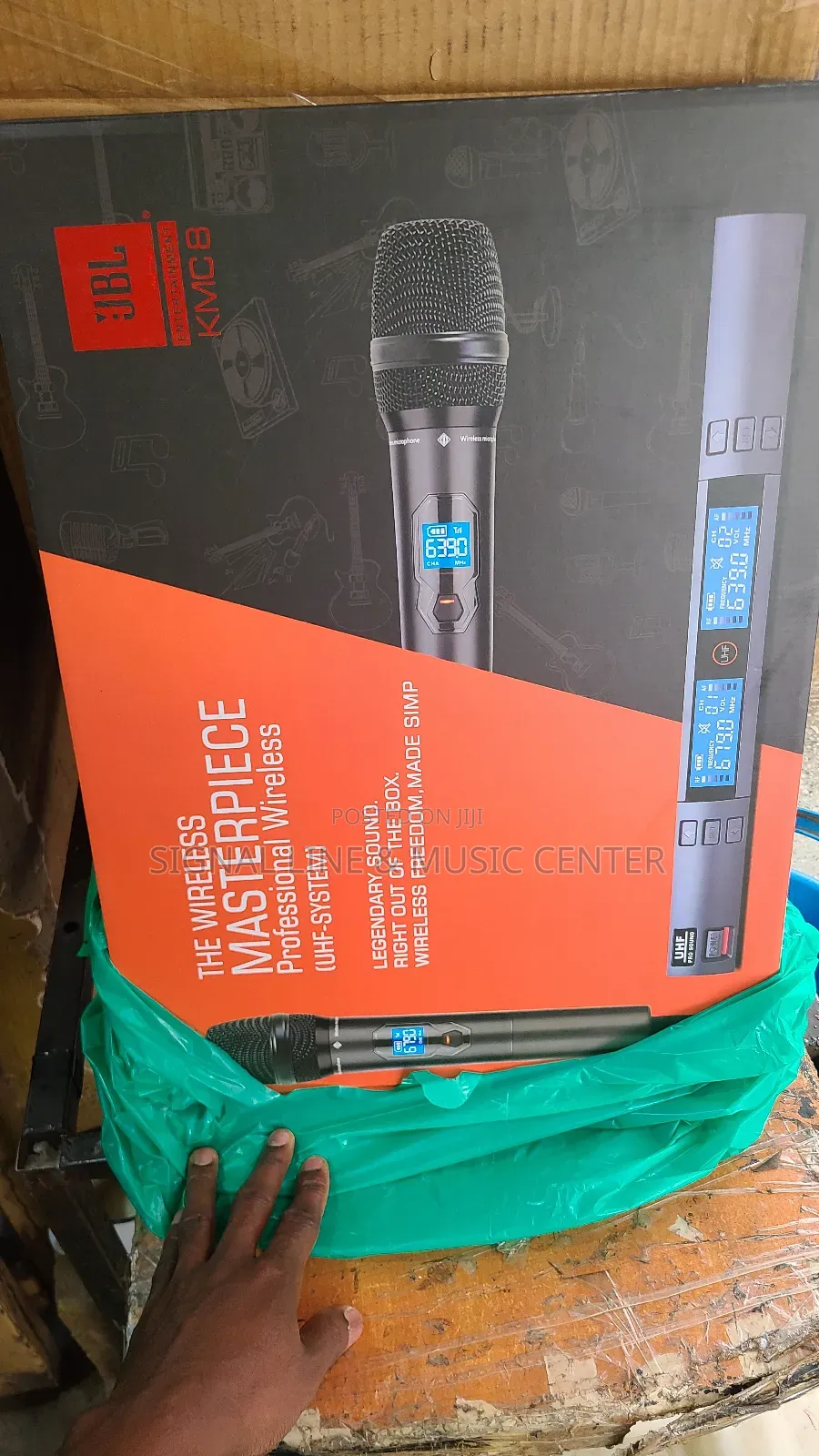 The Wireless Master Pice JBL Microphone KMC 8 Wireless