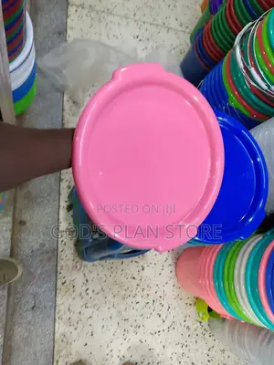 Plastic Serving Trays Round 12pcs