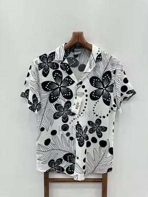 Goldie Istan Shirt. Vintage