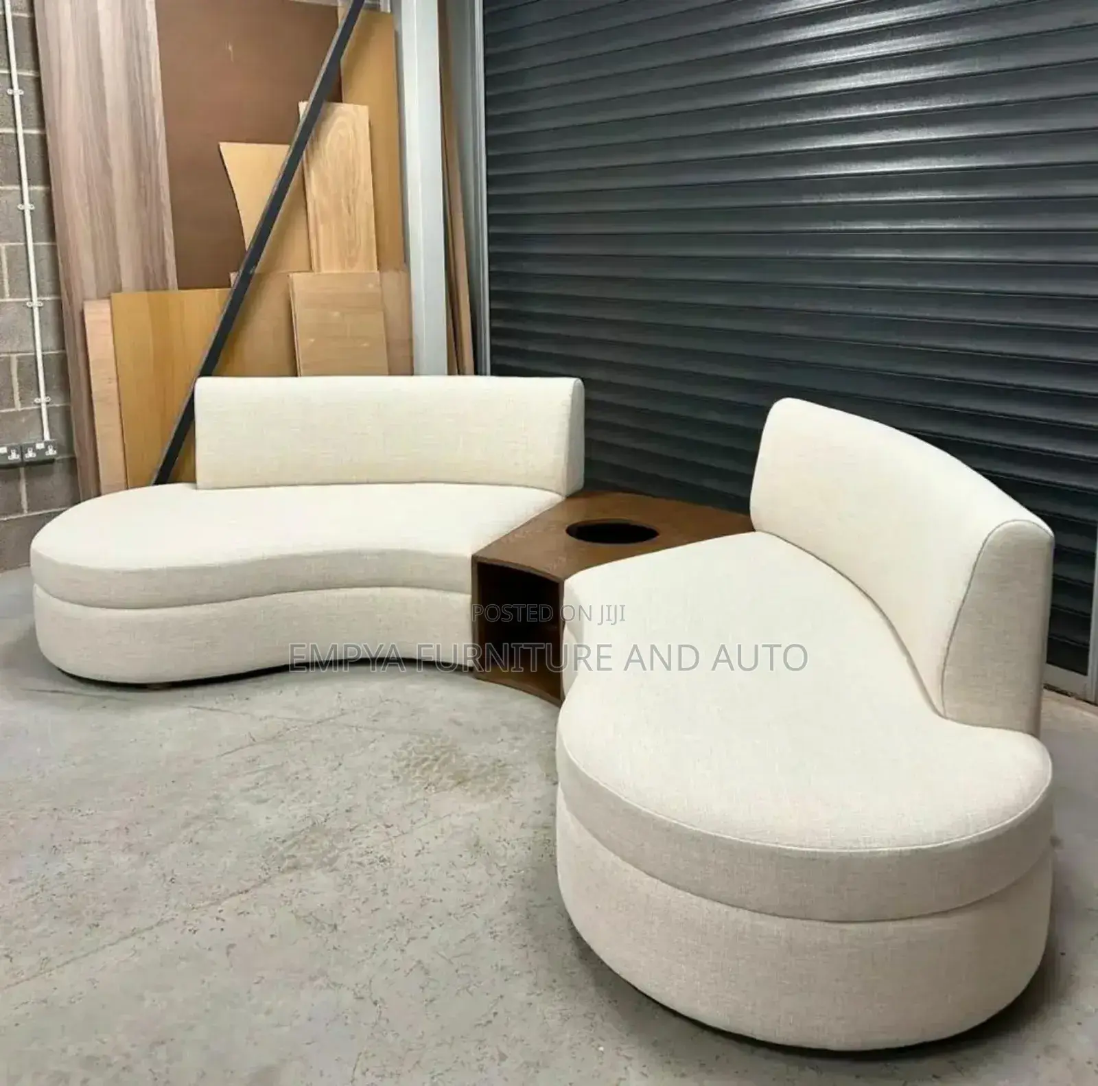 Kisota Sofa Set