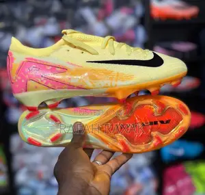 Men’S Nike Air Zoom Mercurial Vapor 16 FG Football Shoes