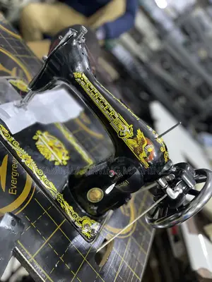 New Singer Sewing Machines With 3years Warrant and Complete