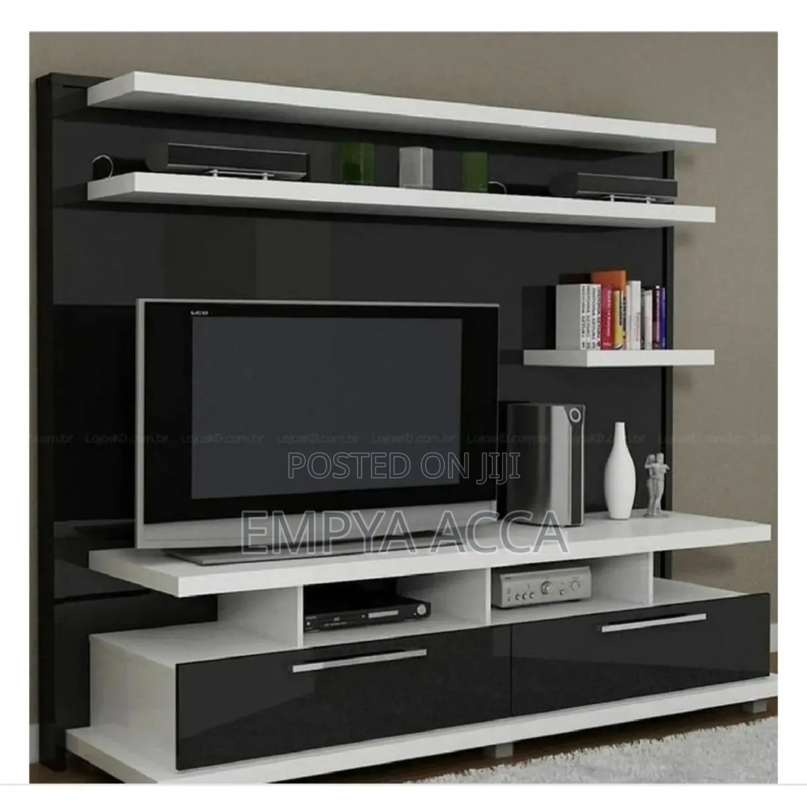 Wall TV Mount