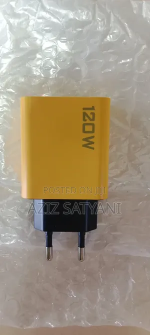 Guaranteed Super Fast Adapter With 4 Port 2usb and 2 Type C