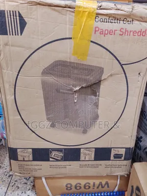Confetti 17-Sheet Paper Shredder