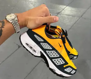 Original Nike Air Max Sunder Canyan Sneakers