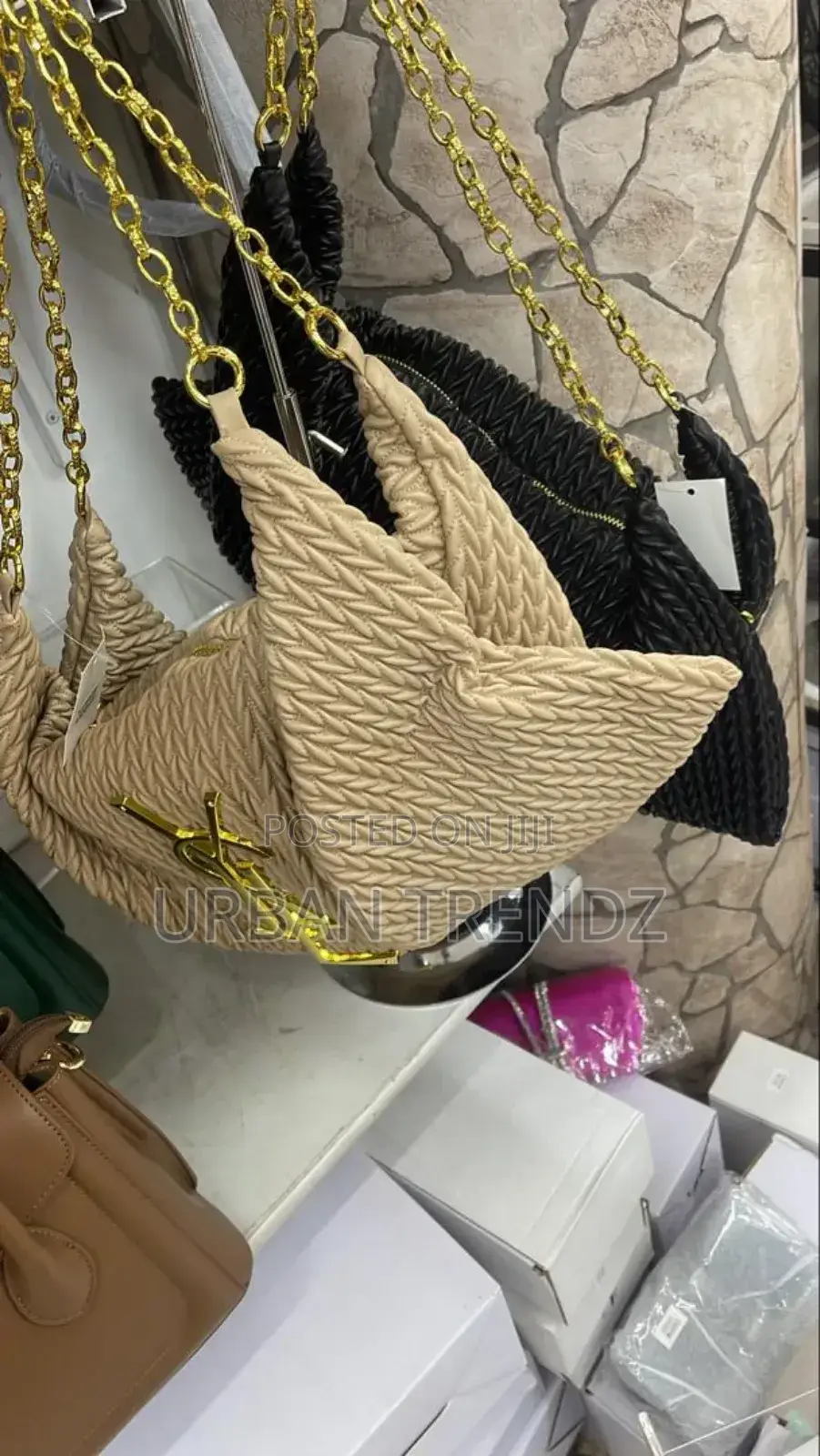 Ladies Classy Chained Shoulder Bags