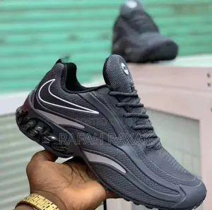 Men’S Classic Nike Air Max Ultra 2 Sneaker