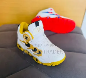 Boys Sneaker 23