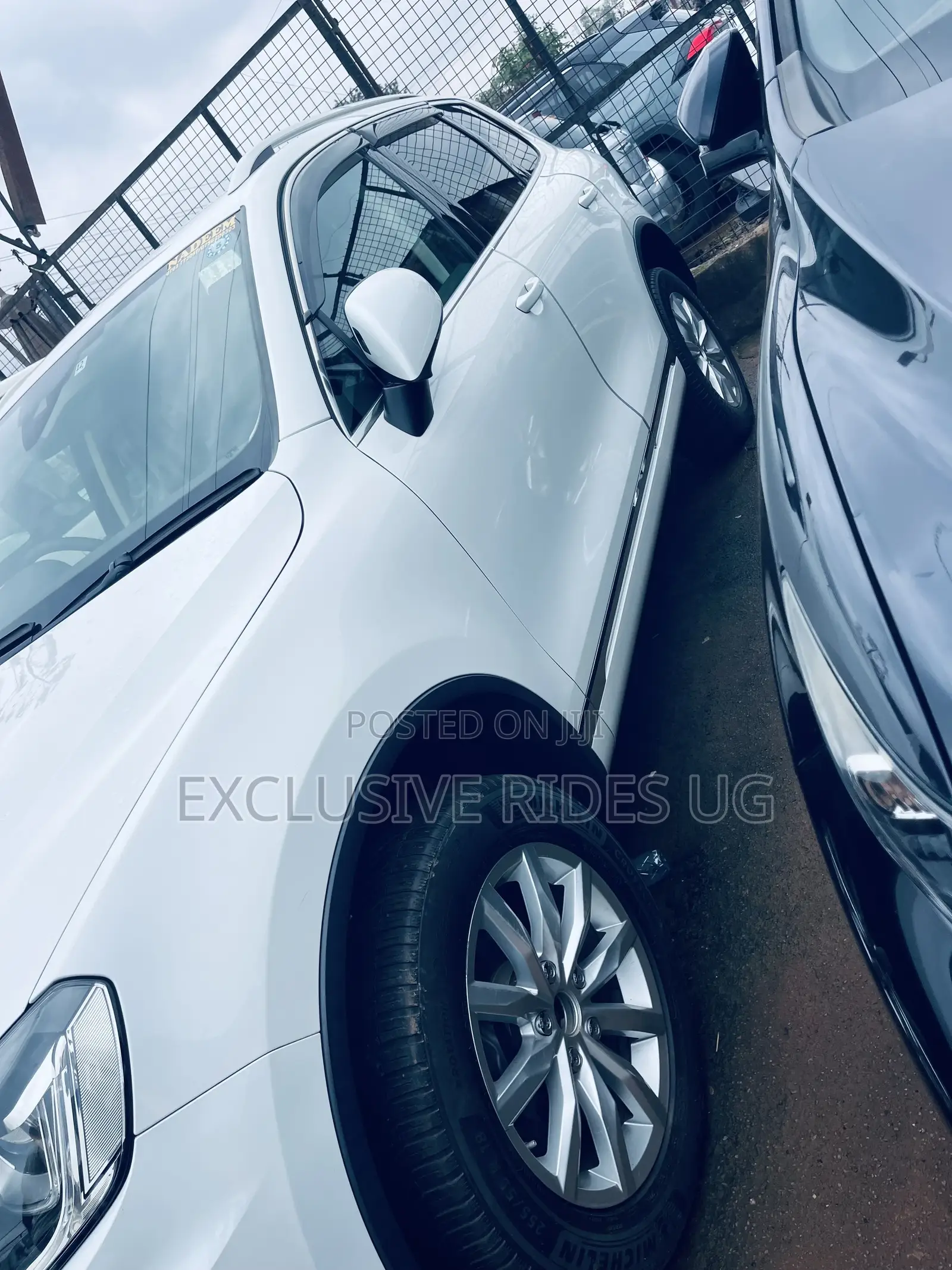 Volkswagen Touareg 2017 White