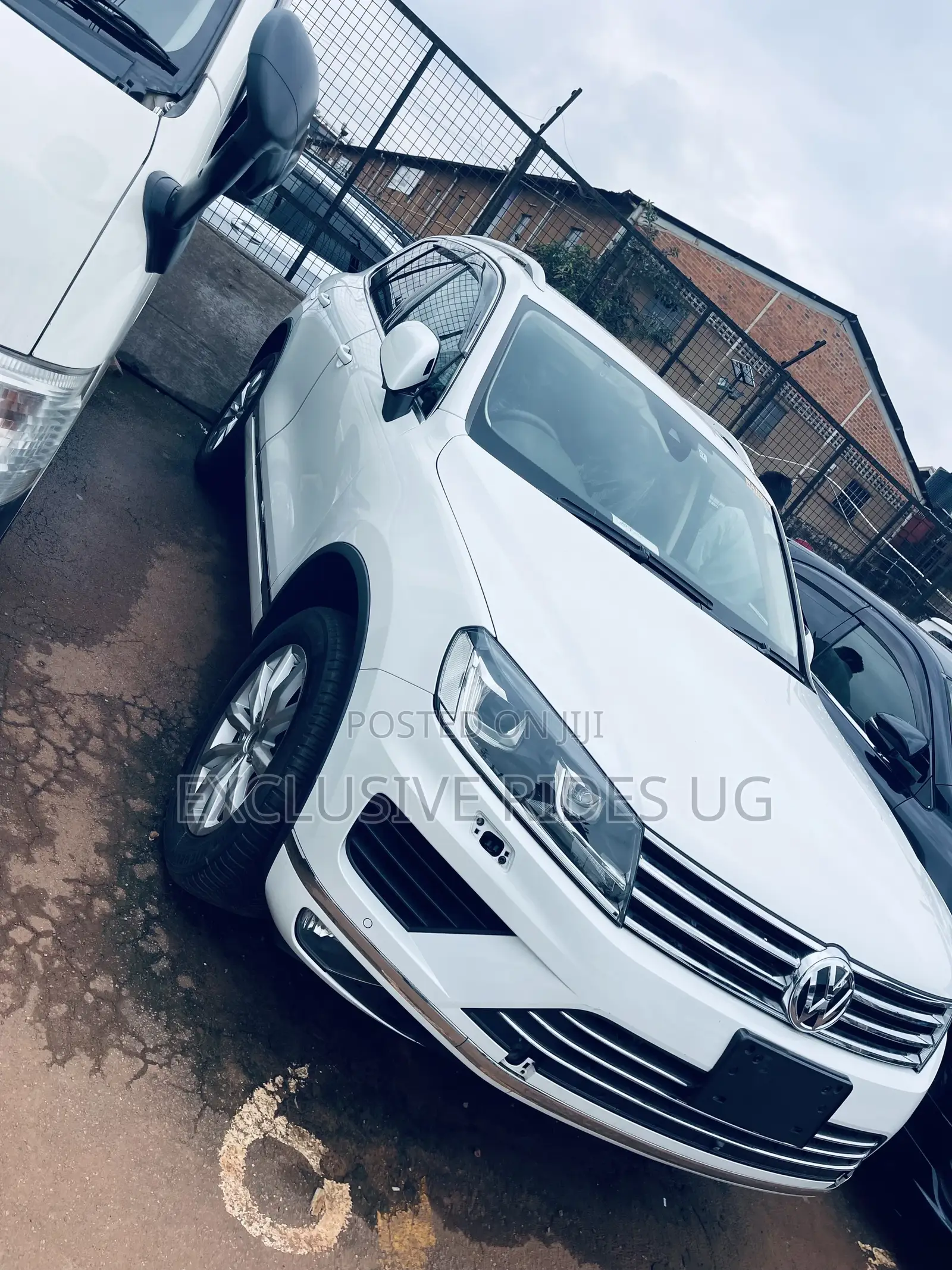 Volkswagen Touareg 2017 White