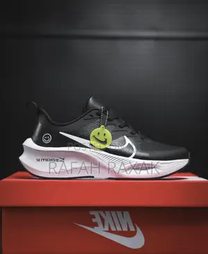 Black/White Leather Nike Zoom X Smiley Running Sneakers