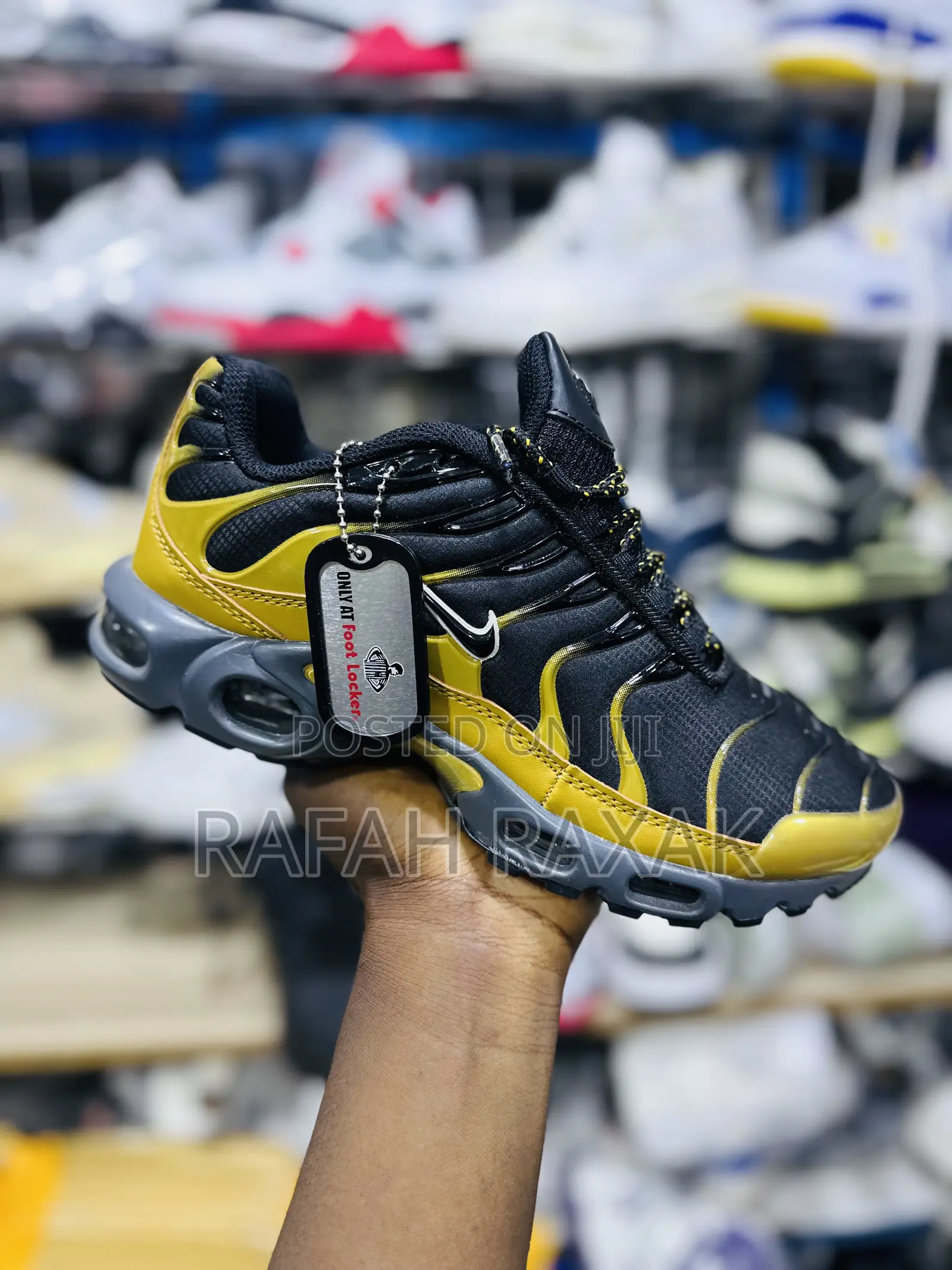 Original Nike TN Air Max Plus Black/Gold Sneakers