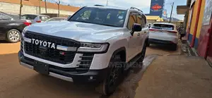 New Toyota Land Cruiser Prado 2024 White