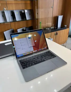 New Laptop Apple MacBook 2017 16GB Intel Core I7 SSD 256GB